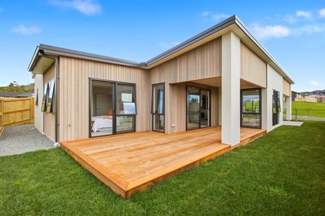 Photo of property in 32 Triplefin Avenue, Omokoroa, 3114
