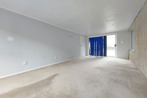Photo of property in 56 Sherwood Avenue, Te Atatu South, Auckland, 0610