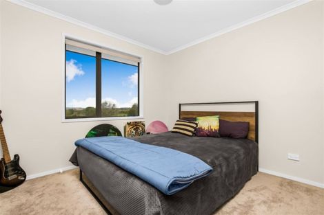 Photo of property in 12 Peet Row, Pokeno, 2471