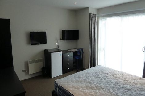 Photo of property in 677 George Street, North Dunedin, Dunedin, 9016