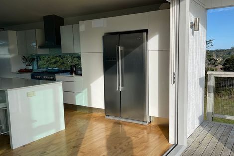 Photo of property in 48 Christian Road, Swanson, Auckland, 0614