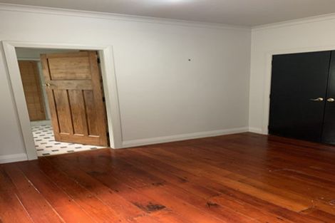 Photo of property in 12 Hargreaves Street, Mount Cook, Wellington, 6021