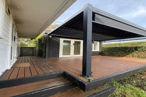 Photo of property in 17b Brookfield Road, Te Atatu Peninsula, Auckland, 0610