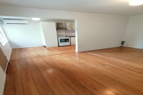 Photo of property in 2/35 Glenvar Road, Torbay, Auckland, 0630