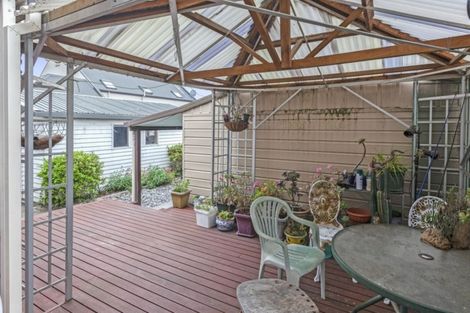 Photo of property in 76 Sawyers Arms Road, Northcote, Christchurch, 8052