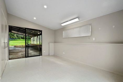 Photo of property in 87 Tawa Road, Kumeu, 0891