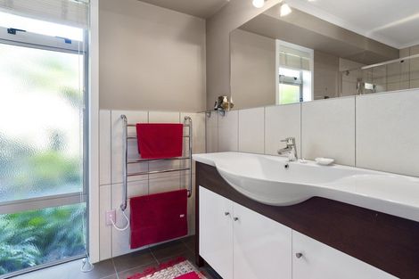 Photo of property in 5 Mckenna Lane, Omokoroa, 3114