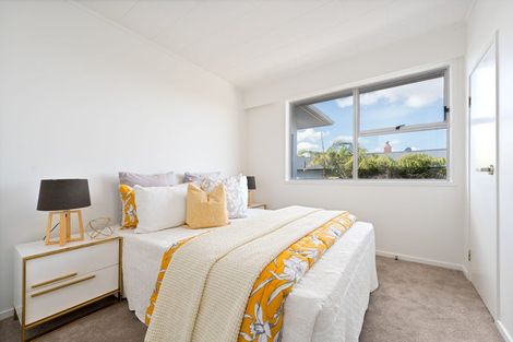 Photo of property in 14b Waimumu Road, Massey, Auckland, 0614