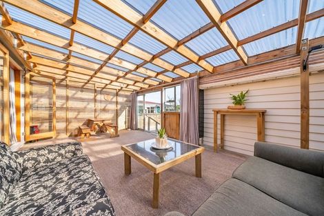 Photo of property in 25 Awamutu Grove, Waiwhetu, Lower Hutt, 5010