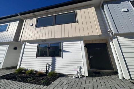 Photo of property in 2/103 Botany Road, Botany Downs, Auckland, 2010