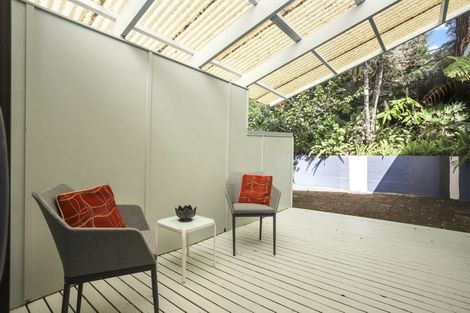 Photo of property in 54 Derwent Crescent, Titirangi, Auckland, 0604