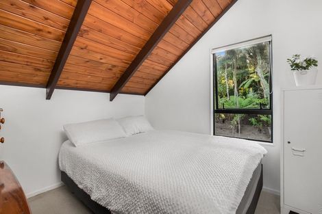 Photo of property in 2/9 Heathglen Place, Bayview, Auckland, 0629