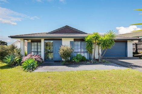 Photo of property in 85 Buscomb Avenue, Henderson, Auckland, 0610
