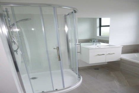 Photo of property in 2/40 Brockworth Place, Riccarton, Christchurch, 8011