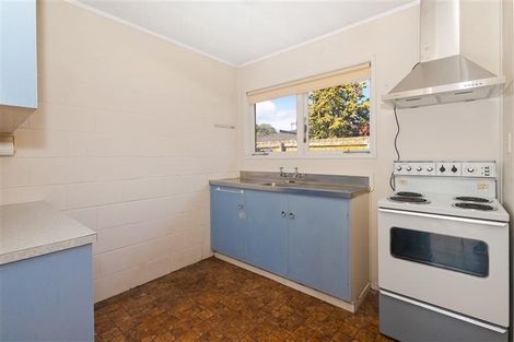 Photo of property in 3 Norman Spencer Drive, Papatoetoe, Auckland, 2104