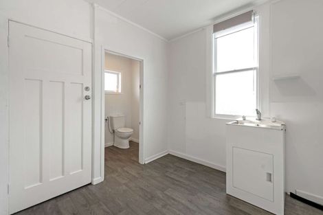 Photo of property in 24 Alma Road, Gonville, Whanganui, 4501