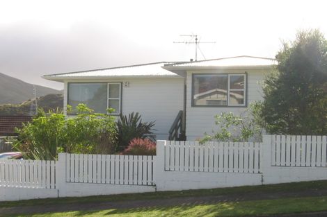Photo of property in 4 Christchurch Crescent, Kelson, Lower Hutt, 5010