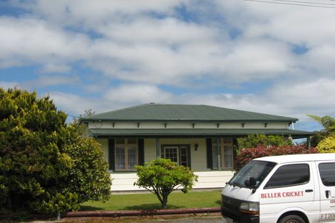 Photo of property in 146 Peel Street, Westport, 7825