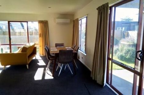 Photo of property in 15a Paeroa Street, Riccarton, Christchurch, 8041