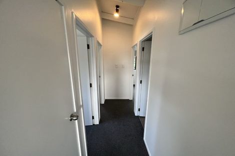 Photo of property in 1/537 Glenfield Road, Glenfield, Auckland, 0629