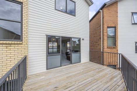 Photo of property in St Claire Village, 229/172 Mcleod Road, Te Atatu South, Auckland, 0610