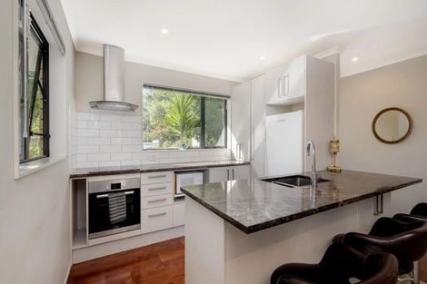 Photo of property in 9b Mattson Road, Pakuranga, Auckland, 2010