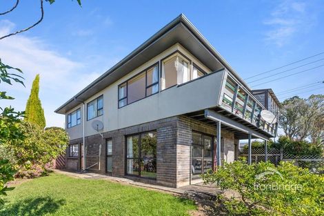 Photo of property in 1/283 Glenfield Road, Glenfield, Auckland, 0629
