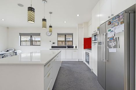 Photo of property in 11 Carrickdawson Drive, Flat Bush, Auckland, 2019