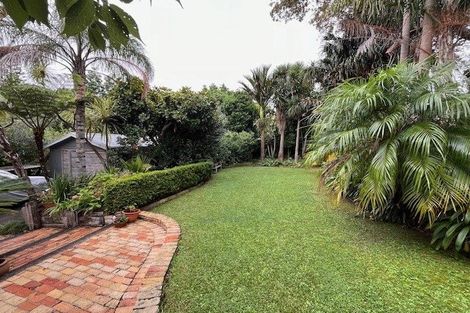 Photo of property in 7 Pah Road, Cockle Bay, Auckland, 2014
