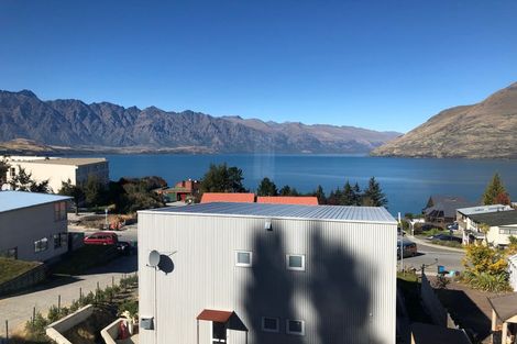 Photo of property in 2/28 Sainsbury Road, Fernhill, Queenstown, 9300