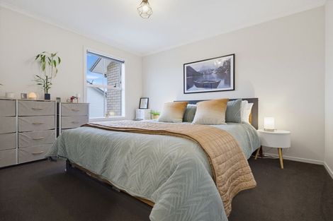 Photo of property in 27 Chiefs Court, Hamilton East, Hamilton, 3216