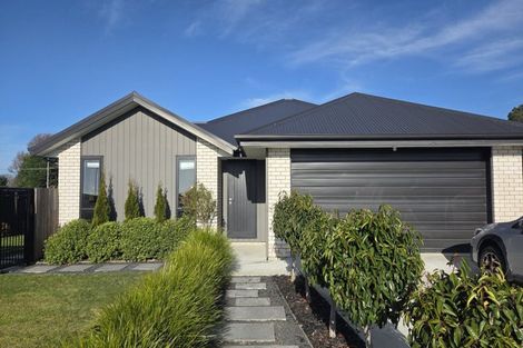 Photo of property in 182 Georgina Street, Marshland, Christchurch, 8083