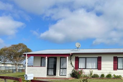 Photo of property in 3 Holmes Place, Flaxmere, Hastings, 4120