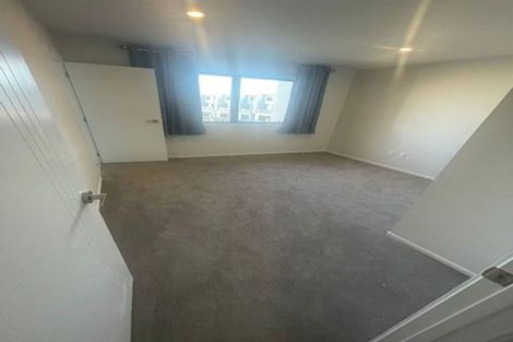 Photo of property in 3 Lemon Tree Lane, Flat Bush, Auckland, 2019