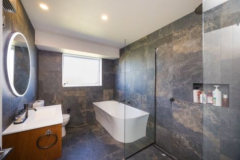 Photo of property in 18a Norton Street, Foxton Beach, Foxton, 4815