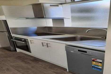 Photo of property in Embassy Court, 72 Brougham Street, Mount Victoria, Wellington, 6011