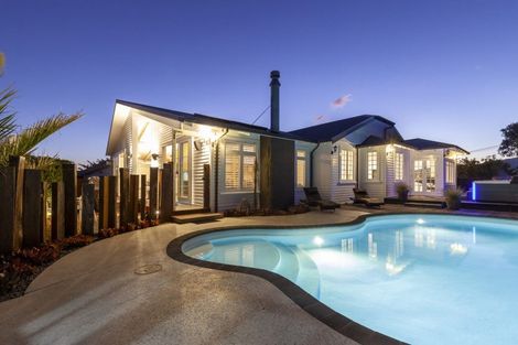 Photo of property in 12-14 Douglas Street, Paraparaumu Beach, Paraparaumu, 5032