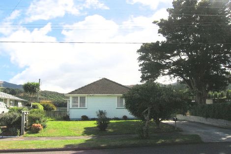 Photo of property in 8 Mary Crescent, Elderslea, Upper Hutt, 5018