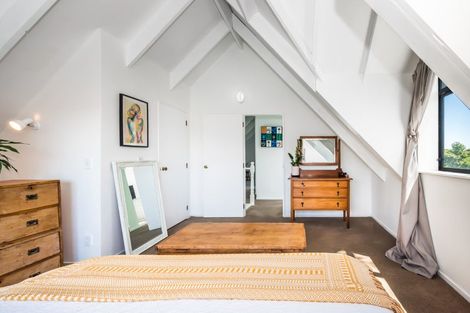 Photo of property in 10 Kanawa Street, Waikanae, 5036