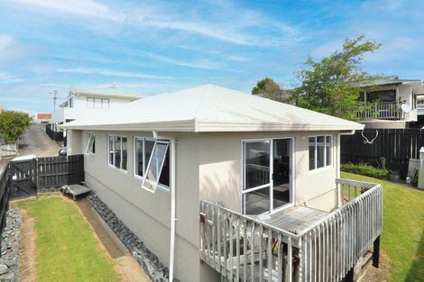 Photo of property in 3/840 Whangaparaoa Road, Manly, Whangaparaoa, 0930