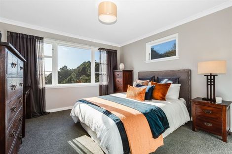 Photo of property in 21 Mahoe Street, Tawa, Wellington, 5028