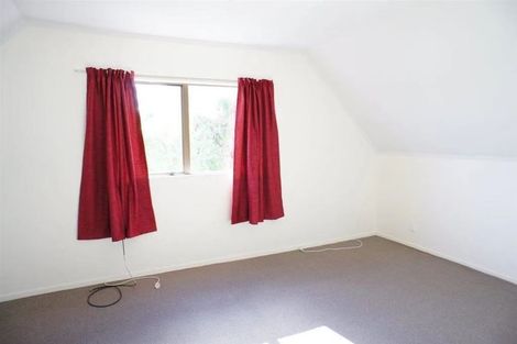 Photo of property in 2/2b Sunnynook Road, Sunnynook, Auckland, 0620