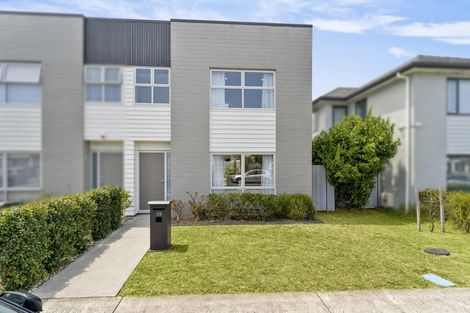 Photo of property in 39 Treestump Road, Takanini, 2112