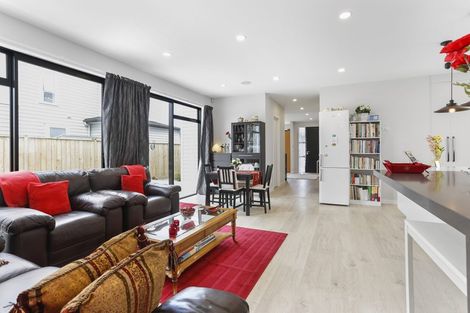 Photo of property in 127 Colonial Drive, Silverdale, 0932