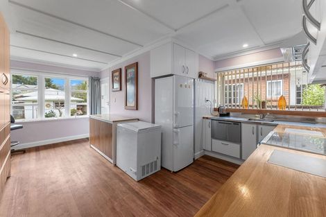 Photo of property in 8a Wood Street, Wallaceville, Upper Hutt, 5018