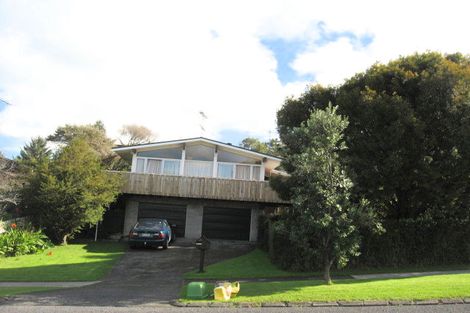 Photo of property in 25 Chatsworth Crescent, Pakuranga Heights, Auckland, 2010