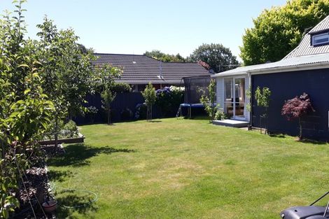 Photo of property in 37 Roydvale Avenue, Burnside, Christchurch, 8042
