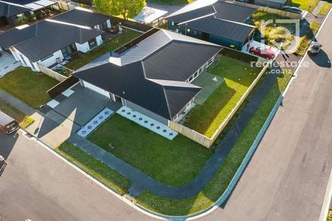 Photo of property in 8 Clonbunny Close, Rolleston, 7614