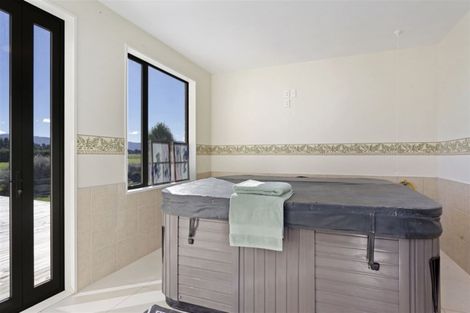 Photo of property in 102 Glews Road, Cust, Rangiora, 7471