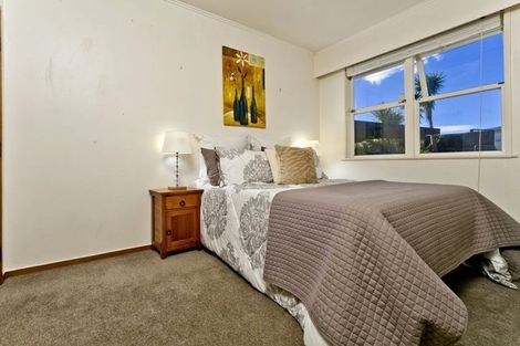 Photo of property in 51 Sycamore Drive, Sunnynook, Auckland, 0620